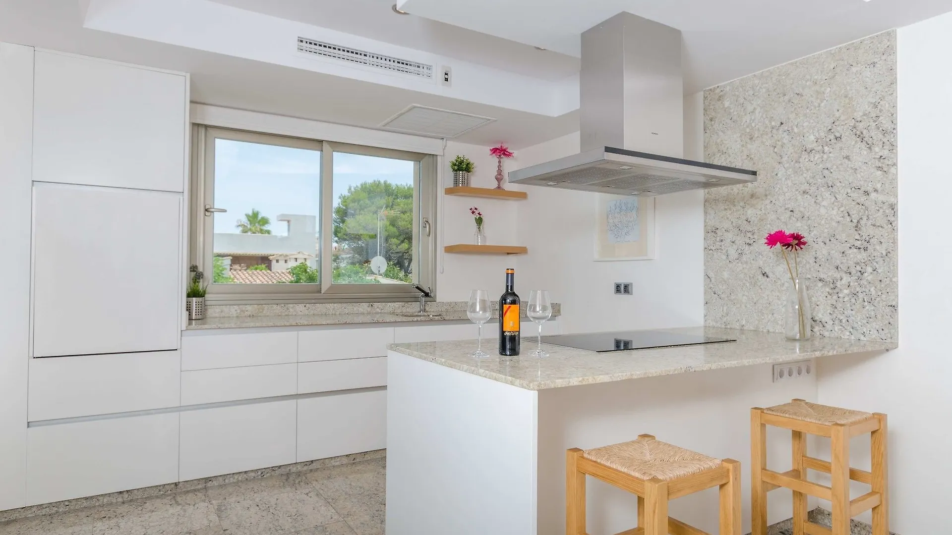 פורט ד'אלקודיה Villa Tonimar 0*, פורט ד'אלקודיה